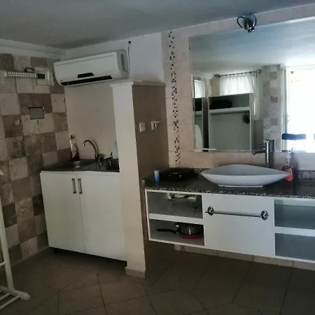 Apartman Safari N-17 Side